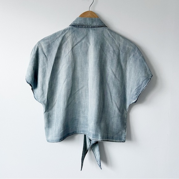 WILFRED | Chambray Tie Front Tee - Picture 2 of 4